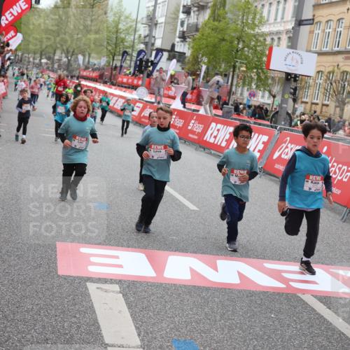 25.04.2026 - Das Zehntel Strokosch-Dieckow http://msf.ph/oto/9630617 25.04.2026 11:05:50 Ziel 5021, 5105, 5119, 5475, 5776, 5989, 6110, 6295, 6297, 6781, 6799, 6805, 7035, 7143, 7404, 7435, 7473, 7474, 7828, 7831, 8069 meine-sportfotos.de
