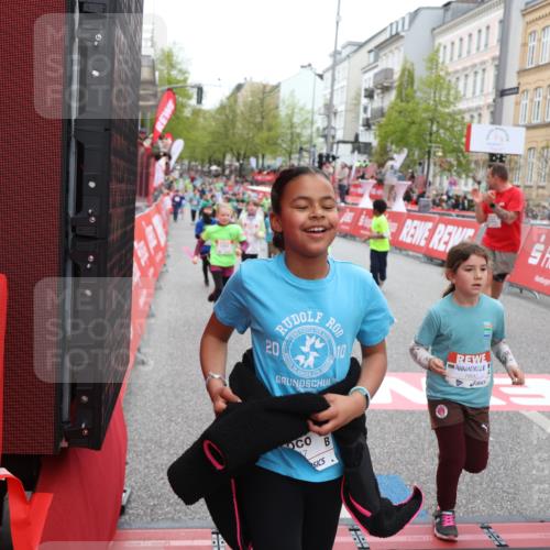 25.04.2026 - Das Zehntel Strokosch-Dieckow http://msf.ph/oto/9630618 25.04.2026 11:04:20 Ziel 5052, 5053, 5111, 5115, 5215, 5217, 5410, 5423, 5440, 5914, 5915, 5998, 6030, 6457, 6479, 6887, 7064, 7087, 7269, 7600, 7609, 7979, 7980 meine-sportfotos.de