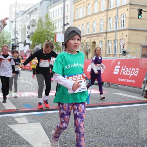 25.04.2026 - Das Zehntel Strokosch-Dieckow http://msf.ph/oto/9630626 25.04.2026 09:03:26 Ziel 1449, 1749, 1750, 1827, 1945, 2378, 2389, 2690, 2949, 3127, 3144, 3155, 3425, 3485, 3550, 3656, 3662, 3663, 3854, 4021 meine-sportfotos.de