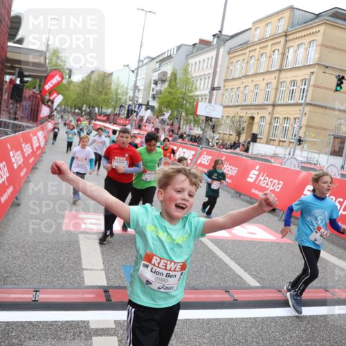25.04.2026 - Das Zehntel Strokosch-Dieckow http://msf.ph/oto/9630674 25.04.2026 11:05:46 Ziel 5021, 5105, 5141, 5145, 5146, 5205, 5989, 6022, 6110, 6295, 6297, 6781, 6799, 6805, 7035, 7143, 7404, 7567, 8069 meine-sportfotos.de