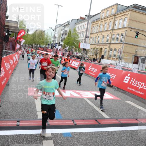 25.04.2026 - Das Zehntel Strokosch-Dieckow http://msf.ph/oto/9630679 25.04.2026 11:05:45 Ziel 5021, 5141, 5145, 5146, 5205, 5989, 6022, 6110, 6295, 6297, 6781, 6799, 6805, 7035, 7143, 7567 meine-sportfotos.de