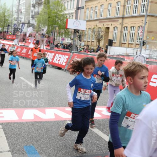 25.04.2026 - Das Zehntel Strokosch-Dieckow http://msf.ph/oto/9630688 25.04.2026 11:05:44 Ziel 5141, 5145, 5146, 5205, 5989, 6022, 6110, 6295, 6297, 6781, 7035, 7143, 7567 meine-sportfotos.de