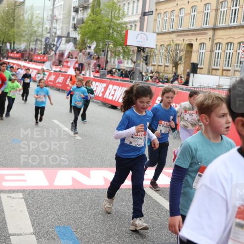 25.04.2026 - Das Zehntel Strokosch-Dieckow http://msf.ph/oto/9630693 25.04.2026 11:05:44 Ziel 5141, 5145, 5146, 5205, 5989, 6022, 6110, 6295, 6297, 6781, 7035, 7143, 7567 meine-sportfotos.de