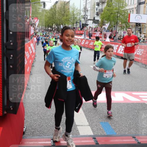 25.04.2026 - Das Zehntel Strokosch-Dieckow http://msf.ph/oto/9630697 25.04.2026 11:04:20 Ziel 5052, 5053, 5111, 5115, 5215, 5217, 5410, 5423, 5440, 5914, 5915, 5998, 6030, 6457, 6479, 6887, 7064, 7087, 7269, 7600, 7609, 7979, 7980 meine-sportfotos.de