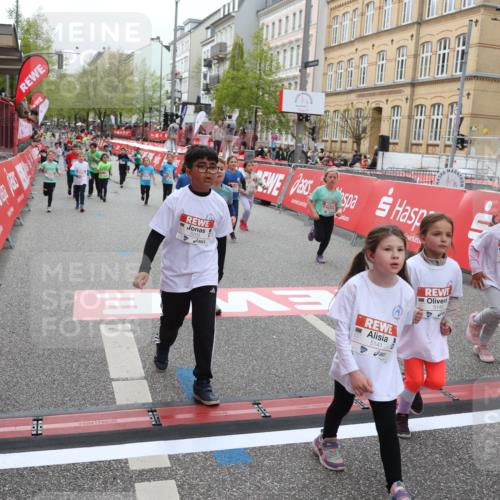 25.04.2026 - Das Zehntel Strokosch-Dieckow http://msf.ph/oto/9630708 25.04.2026 11:05:42 Ziel 5141, 5145, 5146, 5205, 6022, 6295, 6297, 6601, 7028, 7035, 7567, 7643, 7658 meine-sportfotos.de