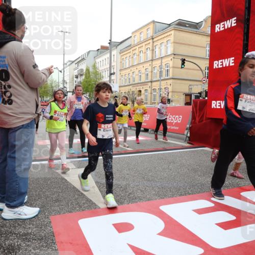 25.04.2026 - Das Zehntel Strokosch-Dieckow http://msf.ph/oto/9630709 25.04.2026 09:03:29 Ziel 1749, 1750, 1827, 2244, 2389, 2454, 2690, 2705, 2707, 2949, 3127, 3144, 3155, 3485, 3500, 3656, 3662, 3663, 3850, 3851, 4021 meine-sportfotos.de