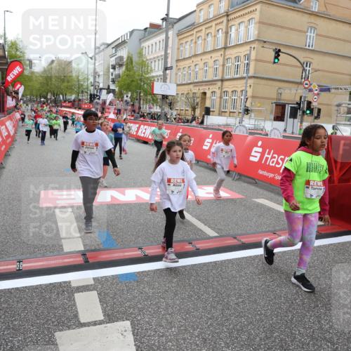 25.04.2026 - Das Zehntel Strokosch-Dieckow http://msf.ph/oto/9630715 25.04.2026 11:05:41 Ziel 5141, 5145, 5146, 5205, 6022, 6566, 6601, 6977, 6979, 7028, 7567, 7643, 7658 meine-sportfotos.de