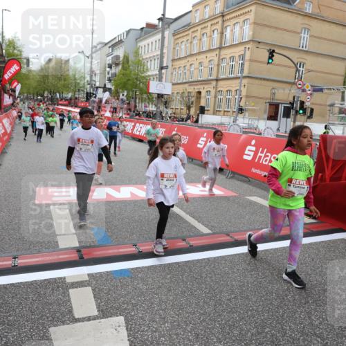 25.04.2026 - Das Zehntel Strokosch-Dieckow http://msf.ph/oto/9630716 25.04.2026 11:05:41 Ziel 5141, 5145, 5146, 5205, 6022, 6566, 6601, 6977, 6979, 7028, 7567, 7643, 7658 meine-sportfotos.de