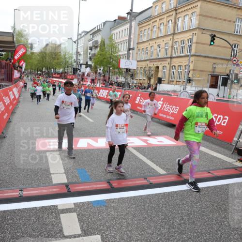 25.04.2026 - Das Zehntel Strokosch-Dieckow http://msf.ph/oto/9630722 25.04.2026 11:05:41 Ziel 5141, 5145, 5146, 5205, 6022, 6566, 6601, 6977, 6979, 7028, 7567, 7643, 7658 meine-sportfotos.de