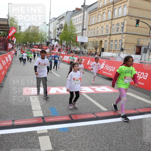 25.04.2026 - Das Zehntel Strokosch-Dieckow http://msf.ph/oto/9630723 25.04.2026 11:05:41 Ziel 5141, 5145, 5146, 5205, 6022, 6566, 6601, 6977, 6979, 7028, 7567, 7643, 7658 meine-sportfotos.de
