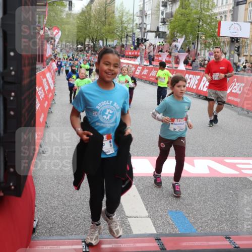 25.04.2026 - Das Zehntel Strokosch-Dieckow http://msf.ph/oto/9630728 25.04.2026 11:04:20 Ziel 5052, 5053, 5111, 5115, 5215, 5217, 5410, 5423, 5440, 5914, 5915, 5998, 6030, 6457, 6479, 6887, 7064, 7087, 7269, 7600, 7609, 7979, 7980 meine-sportfotos.de