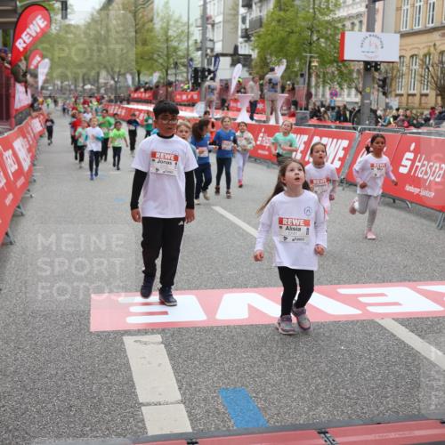 25.04.2026 - Das Zehntel Strokosch-Dieckow http://msf.ph/oto/9630729 25.04.2026 11:05:40 Ziel 5141, 5145, 5146, 5205, 5763, 6439, 6566, 6601, 6977, 6979, 7028, 7567, 7643, 7658, 7662 meine-sportfotos.de