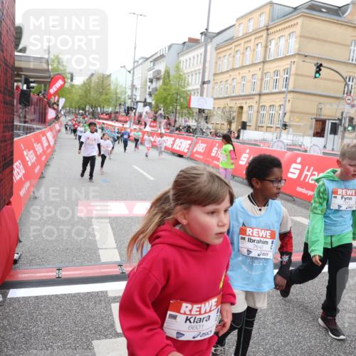 25.04.2026 - Das Zehntel Strokosch-Dieckow http://msf.ph/oto/9630737 25.04.2026 11:05:38 Ziel 5141, 5763, 5954, 6439, 6566, 6601, 6977, 6979, 7026, 7028, 7643, 7658, 7662 meine-sportfotos.de