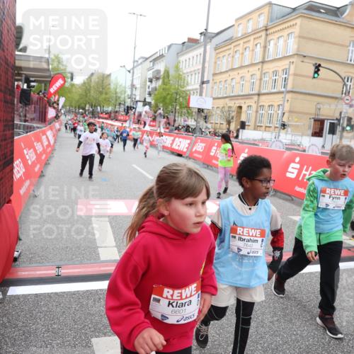 25.04.2026 - Das Zehntel Strokosch-Dieckow http://msf.ph/oto/9630739 25.04.2026 11:05:38 Ziel 5141, 5763, 5954, 6439, 6566, 6601, 6977, 6979, 7026, 7028, 7643, 7658, 7662 meine-sportfotos.de