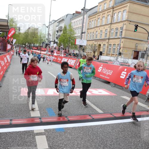 25.04.2026 - Das Zehntel Strokosch-Dieckow http://msf.ph/oto/9630747 25.04.2026 11:05:37 Ziel 5763, 5954, 6439, 6566, 6601, 6977, 6979, 7026, 7028, 7643, 7658, 7662 meine-sportfotos.de