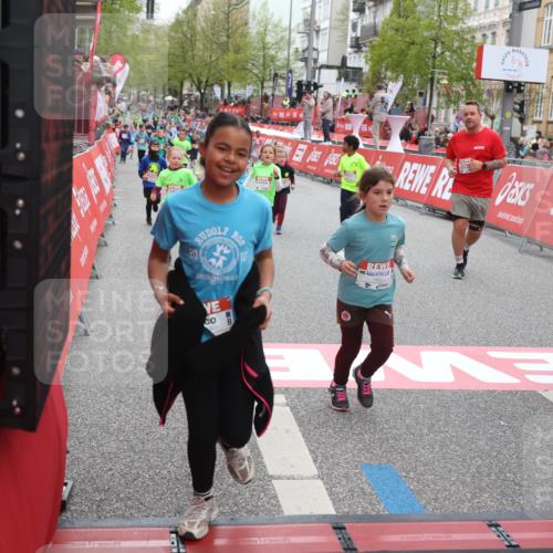 25.04.2026 - Das Zehntel Strokosch-Dieckow http://msf.ph/oto/9630751 25.04.2026 11:04:20 Ziel 5052, 5053, 5111, 5115, 5215, 5217, 5410, 5423, 5440, 5914, 5915, 5998, 6030, 6457, 6479, 6887, 7064, 7087, 7269, 7600, 7609, 7979, 7980 meine-sportfotos.de