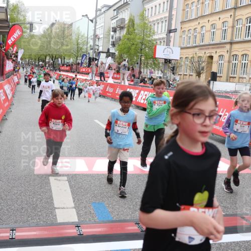 25.04.2026 - Das Zehntel Strokosch-Dieckow http://msf.ph/oto/9630752 25.04.2026 11:05:36 Ziel 5763, 5954, 6439, 6566, 6601, 6977, 6979, 7026, 7028, 7643, 7658, 7662 meine-sportfotos.de