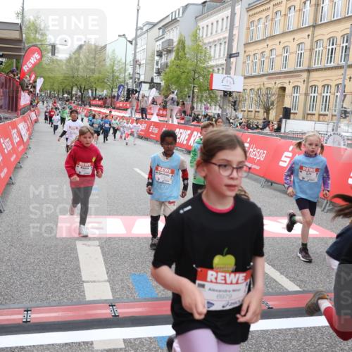 25.04.2026 - Das Zehntel Strokosch-Dieckow http://msf.ph/oto/9630754 25.04.2026 11:05:36 Ziel 5763, 5954, 6439, 6566, 6601, 6977, 6979, 7026, 7028, 7643, 7658, 7662 meine-sportfotos.de