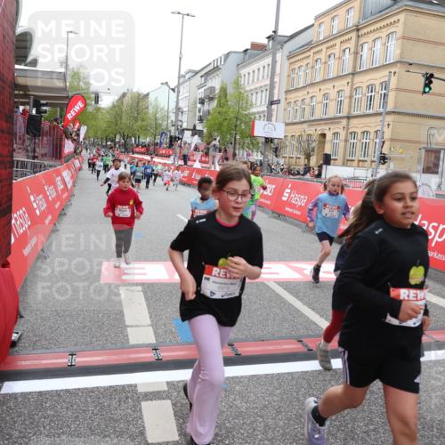 25.04.2026 - Das Zehntel Strokosch-Dieckow http://msf.ph/oto/9630756 25.04.2026 11:05:36 Ziel 5763, 5954, 6439, 6566, 6601, 6977, 6979, 7026, 7028, 7643, 7658, 7662 meine-sportfotos.de