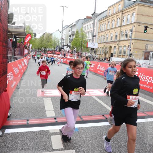 25.04.2026 - Das Zehntel Strokosch-Dieckow http://msf.ph/oto/9630758 25.04.2026 11:05:36 Ziel 5763, 5954, 6439, 6566, 6601, 6977, 6979, 7026, 7028, 7643, 7658, 7662 meine-sportfotos.de