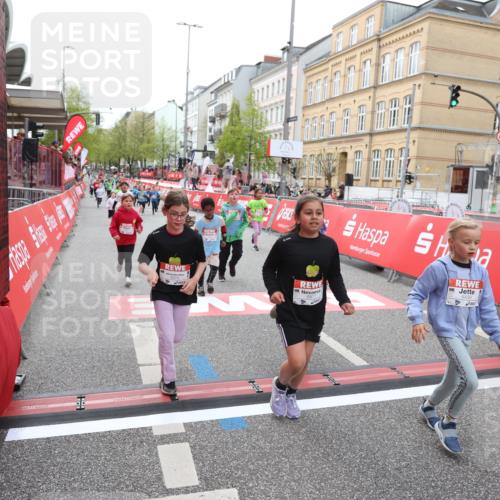 25.04.2026 - Das Zehntel Strokosch-Dieckow http://msf.ph/oto/9630765 25.04.2026 11:05:35 Ziel 5763, 5954, 6439, 6566, 6601, 6811, 6977, 6979, 7026, 7028, 7643, 7658, 7662 meine-sportfotos.de