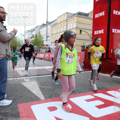 25.04.2026 - Das Zehntel Strokosch-Dieckow http://msf.ph/oto/9630768 25.04.2026 09:03:30 Ziel 1749, 1750, 1827, 2238, 2244, 2389, 2454, 2690, 2705, 2707, 3127, 3144, 3155, 3485, 3500, 3662, 3850, 3851, 4021 meine-sportfotos.de