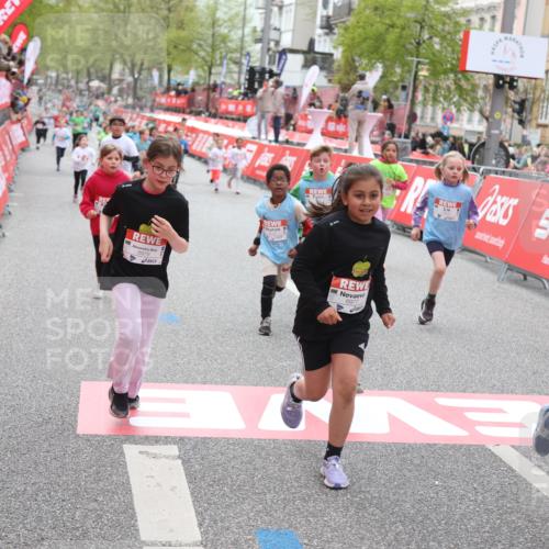 25.04.2026 - Das Zehntel Strokosch-Dieckow http://msf.ph/oto/9630773 25.04.2026 11:05:35 Ziel 5763, 5954, 6439, 6566, 6601, 6811, 6977, 6979, 7026, 7028, 7643, 7658, 7662 meine-sportfotos.de