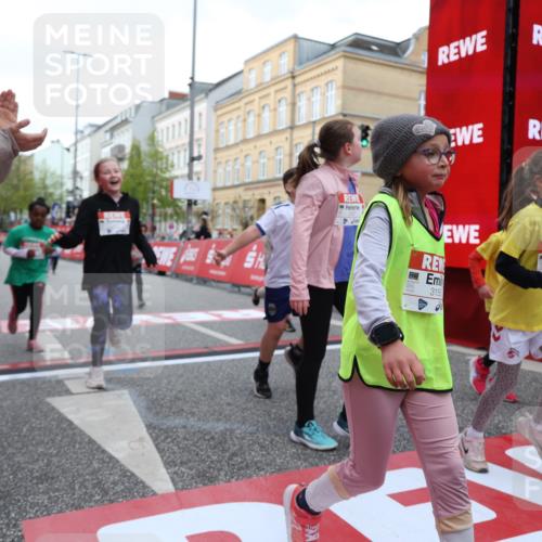 25.04.2026 - Das Zehntel Strokosch-Dieckow http://msf.ph/oto/9630781 25.04.2026 09:03:30 Ziel 1749, 1750, 1827, 2238, 2244, 2389, 2454, 2690, 2705, 2707, 3127, 3144, 3155, 3485, 3500, 3662, 3850, 3851, 4021 meine-sportfotos.de