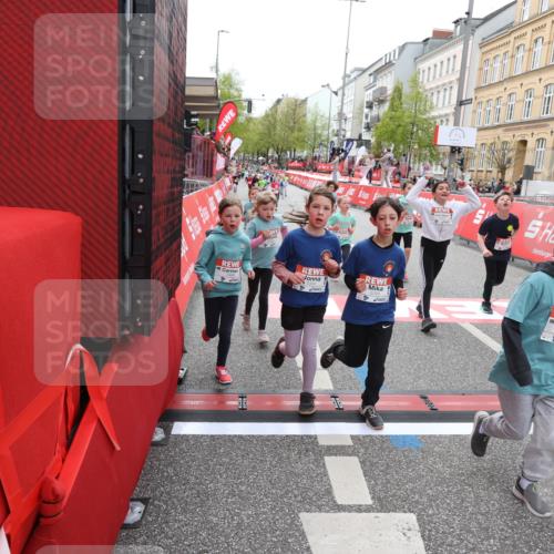 25.04.2026 - Das Zehntel Strokosch-Dieckow http://msf.ph/oto/9630804 25.04.2026 11:05:26 Ziel 5334, 5356, 5965, 5979, 5981, 6271, 6272, 6612, 7099, 7274, 7344, 7446, 7487, 7489, 7493, 7766, 7923, 8068 meine-sportfotos.de
