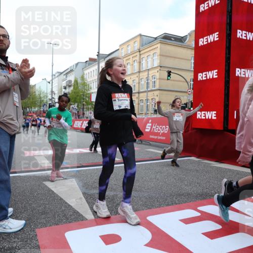25.04.2026 - Das Zehntel Strokosch-Dieckow http://msf.ph/oto/9630806 25.04.2026 09:03:31 Ziel 1749, 1750, 1827, 2238, 2244, 2454, 2690, 2705, 2707, 3127, 3155, 3485, 3500, 3662, 3850, 3851, 4021 meine-sportfotos.de