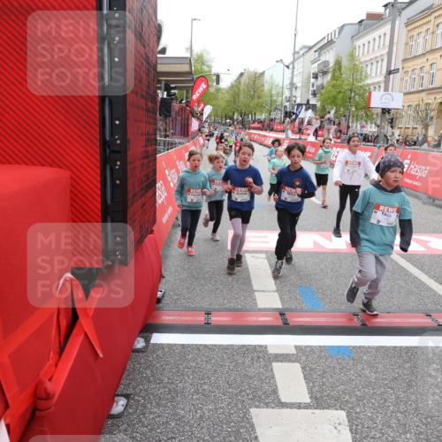 25.04.2026 - Das Zehntel Strokosch-Dieckow http://msf.ph/oto/9630814 25.04.2026 11:05:26 Ziel 5334, 5356, 5965, 5979, 5981, 6271, 6272, 6612, 7099, 7274, 7344, 7446, 7487, 7489, 7493, 7766, 7923, 8068 meine-sportfotos.de