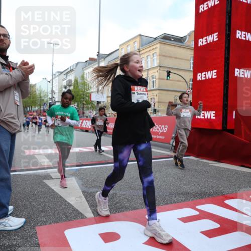 25.04.2026 - Das Zehntel Strokosch-Dieckow http://msf.ph/oto/9630815 25.04.2026 09:03:31 Ziel 1749, 1750, 1827, 2238, 2244, 2454, 2690, 2705, 2707, 3127, 3155, 3485, 3500, 3662, 3850, 3851, 4021 meine-sportfotos.de