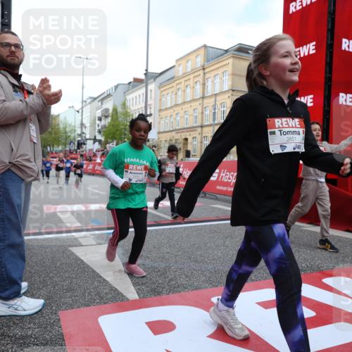 25.04.2026 - Das Zehntel Strokosch-Dieckow http://msf.ph/oto/9630824 25.04.2026 09:03:32 Ziel 1602, 1749, 1750, 1827, 2238, 2244, 2454, 2690, 2705, 2707, 3011, 3023, 3127, 3155, 3485, 3500, 3662, 3850, 3851 meine-sportfotos.de