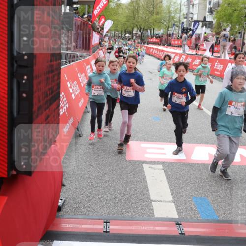 25.04.2026 - Das Zehntel Strokosch-Dieckow http://msf.ph/oto/9630825 25.04.2026 11:05:25 Ziel 5334, 5356, 5965, 5979, 6271, 6272, 6490, 6612, 7099, 7274, 7344, 7446, 7487, 7489, 7493, 7766, 7923, 8068 meine-sportfotos.de