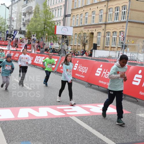 25.04.2026 - Das Zehntel Strokosch-Dieckow http://msf.ph/oto/9630833 25.04.2026 11:05:24 Ziel 5044, 5334, 5356, 5846, 5965, 6271, 6272, 6490, 7099, 7274, 7344, 7446, 7487, 7489, 7766, 7938, 8068 meine-sportfotos.de