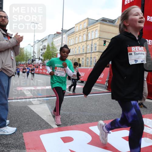25.04.2026 - Das Zehntel Strokosch-Dieckow http://msf.ph/oto/9630834 25.04.2026 09:03:32 Ziel 1602, 1749, 1750, 1827, 2238, 2244, 2454, 2690, 2705, 2707, 3011, 3023, 3127, 3155, 3485, 3500, 3662, 3850, 3851 meine-sportfotos.de