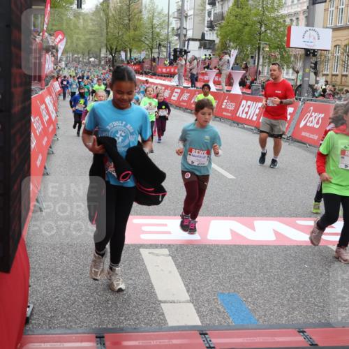 25.04.2026 - Das Zehntel Strokosch-Dieckow http://msf.ph/oto/9630838 25.04.2026 11:04:20 Ziel 5052, 5053, 5111, 5115, 5215, 5217, 5410, 5423, 5440, 5914, 5915, 5998, 6030, 6457, 6479, 6887, 7064, 7087, 7269, 7600, 7609, 7979, 7980 meine-sportfotos.de