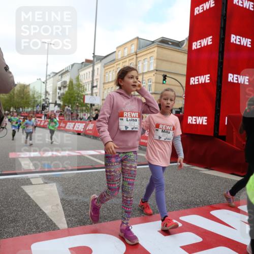 25.04.2026 - Das Zehntel Strokosch-Dieckow http://msf.ph/oto/9630847 25.04.2026 09:03:42 Ziel 1110, 1166, 1621, 1637, 1667, 1926, 1935, 2133, 2271, 2273, 3331 meine-sportfotos.de