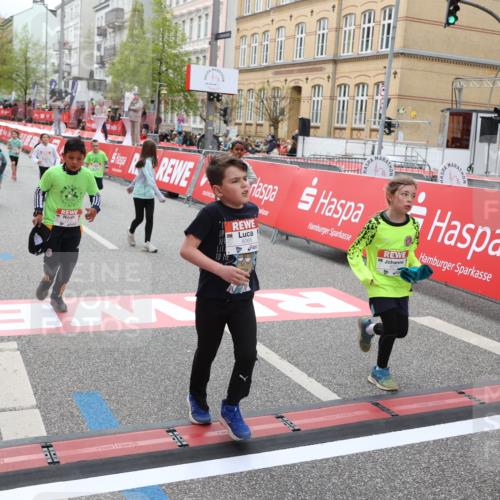 25.04.2026 - Das Zehntel Strokosch-Dieckow http://msf.ph/oto/9630849 25.04.2026 11:05:22 Ziel 5044, 5846, 5965, 5974, 6271, 6490, 7099, 7274, 7355, 7766, 7938, 8068 meine-sportfotos.de