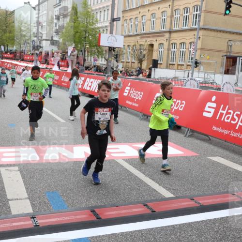 25.04.2026 - Das Zehntel Strokosch-Dieckow http://msf.ph/oto/9630855 25.04.2026 11:05:21 Ziel 5043, 5044, 5846, 5965, 5974, 6271, 6490, 7099, 7274, 7355, 7766, 7938, 8068 meine-sportfotos.de