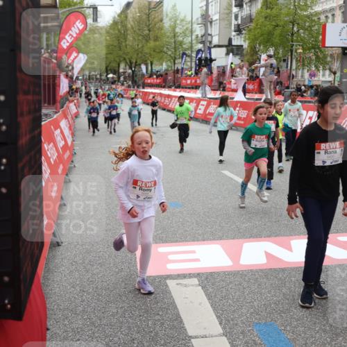 25.04.2026 - Das Zehntel Strokosch-Dieckow http://msf.ph/oto/9630865 25.04.2026 11:05:18 Ziel 5043, 5044, 5246, 5846, 5917, 5974, 6490, 7355, 7367, 7449, 7481, 7649, 7766, 7938 meine-sportfotos.de