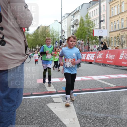 25.04.2026 - Das Zehntel Strokosch-Dieckow http://msf.ph/oto/9630869 25.04.2026 09:03:44 Ziel 1166, 1345, 1637, 1667, 1926, 1935, 2133, 2271, 2273, 2919, 3165, 3331 meine-sportfotos.de
