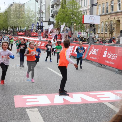 25.04.2026 - Das Zehntel Strokosch-Dieckow http://msf.ph/oto/9630881 25.04.2026 11:05:14 Ziel 5043, 5246, 5716, 5917, 6487, 6560, 7022, 7355, 7367, 7449, 7450, 7458, 7481, 7649, 7817 meine-sportfotos.de