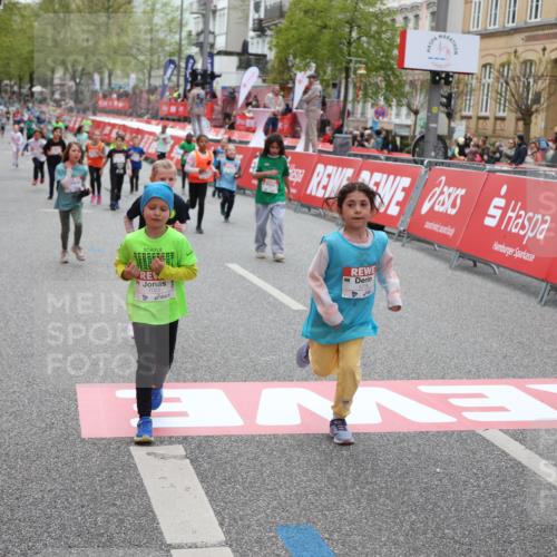 25.04.2026 - Das Zehntel Strokosch-Dieckow http://msf.ph/oto/9630899 25.04.2026 11:05:10 Ziel 5716, 6346, 6368, 6487, 6560, 6793, 6794, 6808, 7022, 7032, 7450, 7458, 7817 meine-sportfotos.de