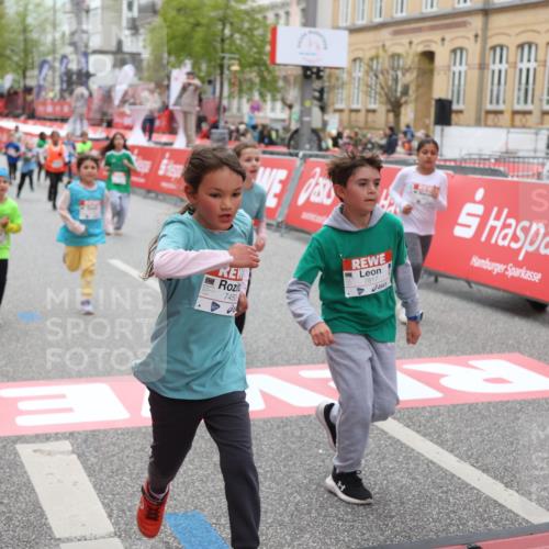 25.04.2026 - Das Zehntel Strokosch-Dieckow http://msf.ph/oto/9630902 25.04.2026 11:05:08 Ziel 5716, 6346, 6368, 6487, 6793, 6794, 6808, 7022, 7032, 7348, 7450, 7458, 7470, 7499, 7515, 7817, 7847 meine-sportfotos.de