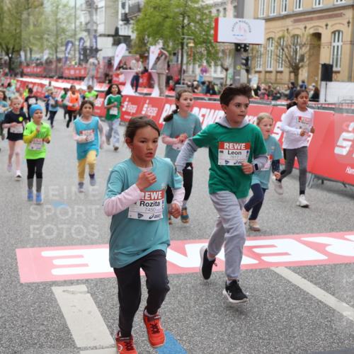 25.04.2026 - Das Zehntel Strokosch-Dieckow http://msf.ph/oto/9630907 25.04.2026 11:05:08 Ziel 5716, 6346, 6368, 6487, 6793, 6794, 6808, 7022, 7032, 7348, 7450, 7458, 7470, 7499, 7515, 7817, 7847 meine-sportfotos.de