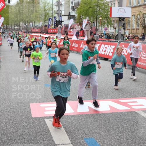 25.04.2026 - Das Zehntel Strokosch-Dieckow http://msf.ph/oto/9630913 25.04.2026 11:05:08 Ziel 5716, 6346, 6368, 6487, 6793, 6794, 6808, 7022, 7032, 7348, 7450, 7458, 7470, 7499, 7515, 7817, 7847 meine-sportfotos.de