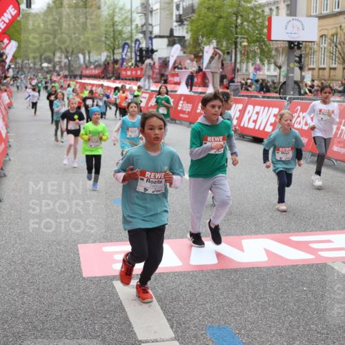 25.04.2026 - Das Zehntel Strokosch-Dieckow http://msf.ph/oto/9630915 25.04.2026 11:05:08 Ziel 5716, 6346, 6368, 6487, 6793, 6794, 6808, 7022, 7032, 7348, 7450, 7458, 7470, 7499, 7515, 7817, 7847 meine-sportfotos.de