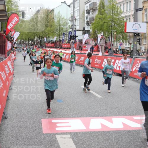 25.04.2026 - Das Zehntel Strokosch-Dieckow http://msf.ph/oto/9630919 25.04.2026 11:05:07 Ziel 6346, 6368, 6793, 6794, 6808, 7032, 7348, 7352, 7450, 7458, 7470, 7499, 7515, 7817, 7847 meine-sportfotos.de