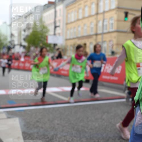25.04.2026 - Das Zehntel Strokosch-Dieckow http://msf.ph/oto/9630920 25.04.2026 09:03:47 Ziel 1166, 1345, 1393, 1400, 2846, 2919, 2922, 3165, 3331 meine-sportfotos.de